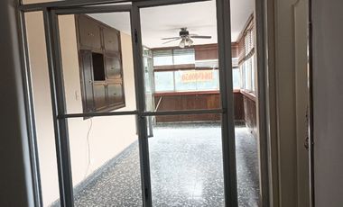 VENDO  APARTAMENTO EN VERSALLES CALI