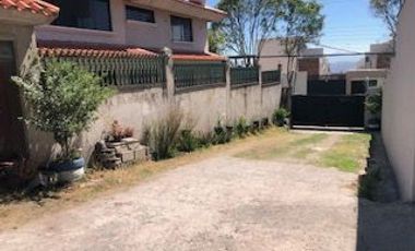 RENTO DEPARTAMENTO AMOBLADO O SIN AMOBLAR POR  ESTRENAR, PATIO, EL CONDADO, NORTE DE QUITO