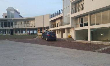 VENTA DE ESTACIÓN DE SERVICIO CON HOTEL Y LOCALES VÍA LA VEGA CUNDINAMARCA