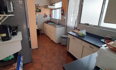 Arriendo  Casa con giro comercial 8 privados , 7 B , 4 E ,solida, amplia ,excelente ubicación 1 Norte a pasos de Av. Libertad, Viña del Mar