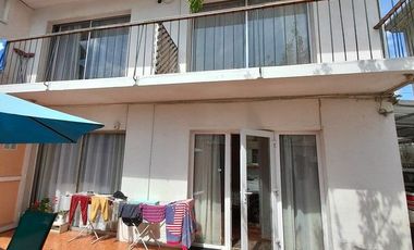 Arriendo  Casa con giro comercial 8 privados , 7 B , 4 E ,solida, amplia ,excelente ubicación 1 Norte a pasos de Av. Libertad, Viña del Mar