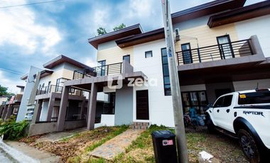 End Fairway Unit for Rent in The Grove