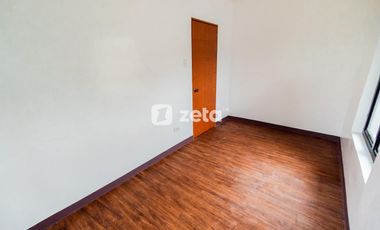 End Fairway Unit for Rent in The Grove