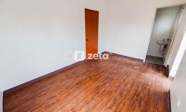 End Fairway Unit for Rent in The Grove