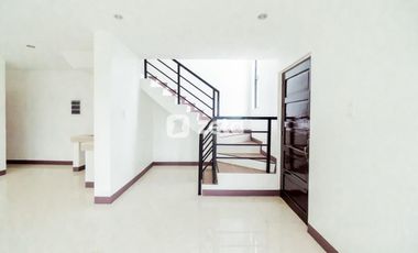 End Fairway Unit for Rent in The Grove