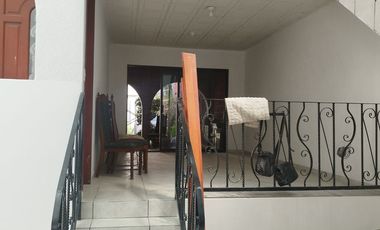 Casa en venta en la colonia Atlanta muy amplia, jardín y cisterna.