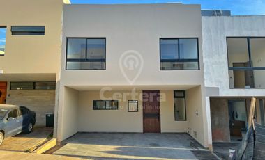 Casa en venta Capital Norte, Valle Imperial, Zapopan Jalisco.