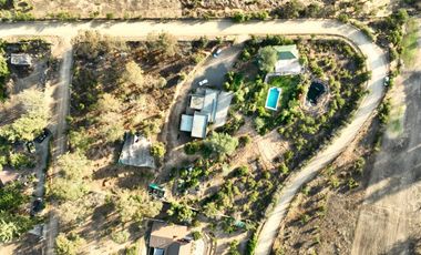 Se vende casa con vista a laguna y Club de Golf Huinganal, Limache