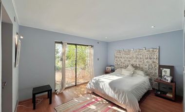 Se vende casa con vista a laguna y Club de Golf Huinganal, Limache