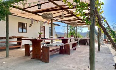 Se vende casa con vista a laguna y Club de Golf Huinganal, Limache
