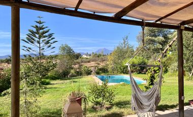 Se vende casa con vista a laguna y Club de Golf Huinganal, Limache
