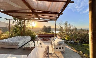 Se vende casa con vista a laguna y Club de Golf Huinganal, Limache