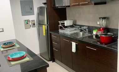 Suite Amoblada en Alquiler en el Norte de Guayaquil, 1 Habitación, 1 Baño, Parqueo, Piscina, Gimnasio.