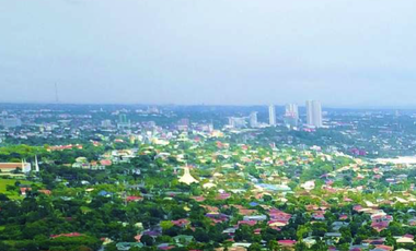 Office Spaces 100.88 - 101.88 sqm for Sale in the Glaston Tower Ortigas East, Pasig