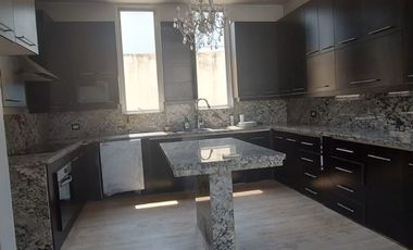 Samborondon, Renta de Hermosa Casa 4 dormitorios con Piscina