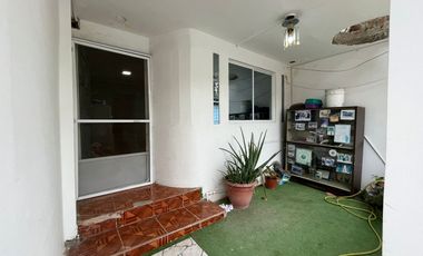 CASA DE DOS DEPARTAMENTOS EN VENTA EN PORTOVIEJO