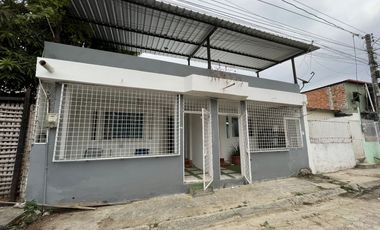 CASA DE DOS DEPARTAMENTOS EN VENTA EN PORTOVIEJO