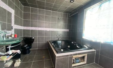 CASA EN VENTA DE 2 NIVELES EN CHICOLOAPAN