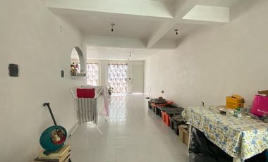 CASA EN VENTA DE 2 NIVELES EN CHICOLOAPAN