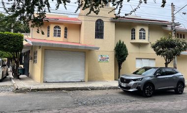 CASA A 2 CUADRAS DE AV. LOPEZ MATEOS EN ESQUINA