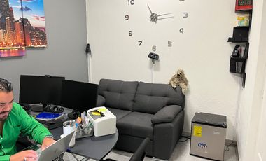 CASA A 2 CUADRAS DE AV. LOPEZ MATEOS EN ESQUINA