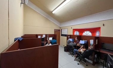 CASA A 2 CUADRAS DE AV. LOPEZ MATEOS EN ESQUINA