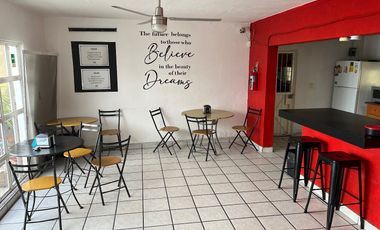 CASA A 2 CUADRAS DE AV. LOPEZ MATEOS EN ESQUINA