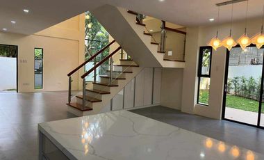 Spacious 4BR Unit at  Ayala Alabang