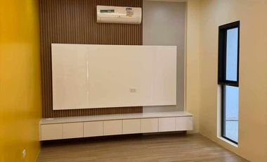 Spacious 4BR Unit at  Ayala Alabang