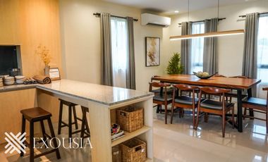 5 BEDROOM SINGLE ATTACHED UNIT LOCATED IN THE VILLAGES AT LIPA