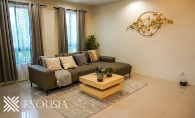 5 BEDROOM SINGLE ATTACHED UNIT LOCATED IN THE VILLAGES AT LIPA