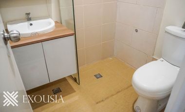 5 BEDROOM SINGLE ATTACHED UNIT LOCATED IN THE VILLAGES AT LIPA