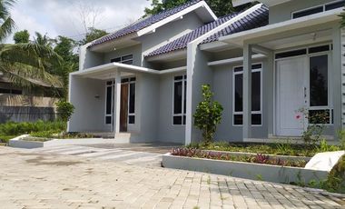 Beli Rumah Bonus Wifi Satu Tahun, Gratis Biaya-biaya, Gratis Furniture dan Dekat Tempat Wisata