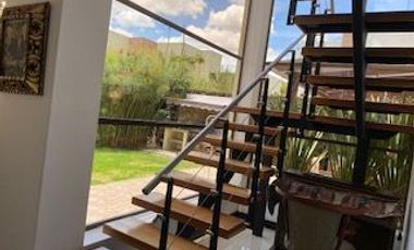 ESPECTACULAR CASA ESQUINERA EN CAJICA EN CONJUNTO CERRADO