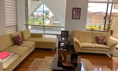 ESPECTACULAR CASA ESQUINERA EN CAJICA EN CONJUNTO CERRADO