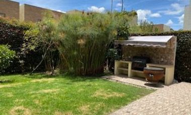 ESPECTACULAR CASA ESQUINERA EN CAJICA EN CONJUNTO CERRADO