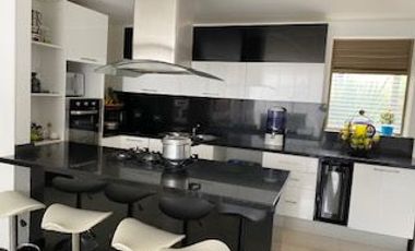 ESPECTACULAR CASA ESQUINERA EN CAJICA EN CONJUNTO CERRADO