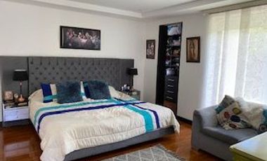 ESPECTACULAR CASA ESQUINERA EN CAJICA EN CONJUNTO CERRADO