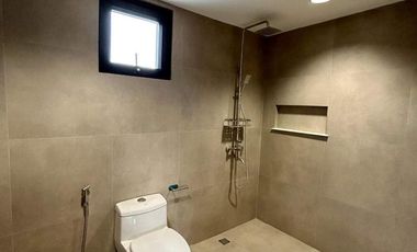 HOUSE AND LOT FOR SALE IN FILINVEST EAST CAINTA