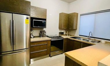 Casa en Renta o VENTA TOTALMENTE AMUEBLADA &  NUEVA en Zona Consulado! VENERO