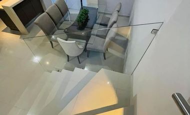 Casa en Renta o VENTA TOTALMENTE AMUEBLADA &  NUEVA en Zona Consulado! VENERO