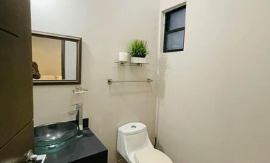 Casa en Renta o VENTA TOTALMENTE AMUEBLADA &  NUEVA en Zona Consulado! VENERO