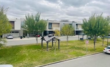Casa en Renta o VENTA TOTALMENTE AMUEBLADA &  NUEVA en Zona Consulado! VENERO