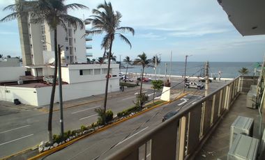 Oficina de 18 m² sobre Av. Bolívar casi esq. con el boulevard