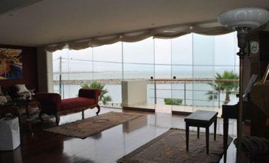 Venta de casa residencial en La Punta Callao 928 m2