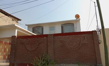 Casa de siete recamaras y 4 baños en Atoyac de Alvarez Guerrero