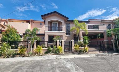 6-Bedroom House & Lot Overlooking Mayon and Albay Gulf!