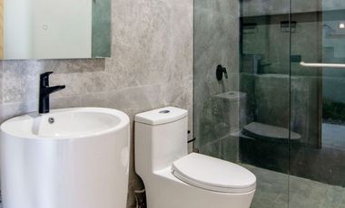 Se vende casa en Solares