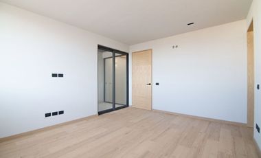 Se vende casa en Solares