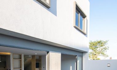 Se vende casa en Solares